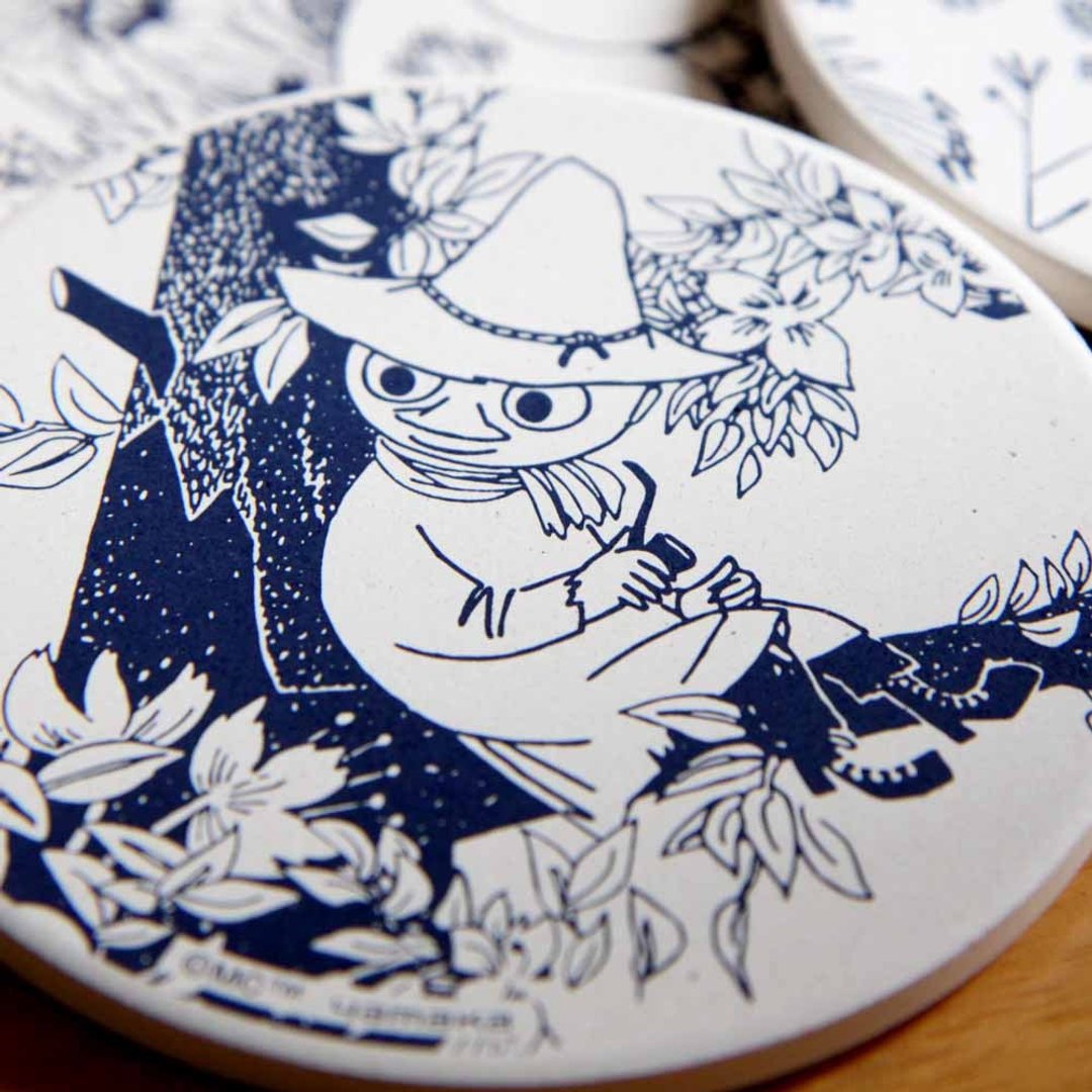 MOOMIN噜噜米-花绘系列圭藻土杯垫(阿金) - 杯垫 - 其他材质 
