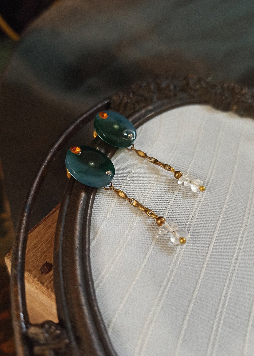 【孤品限定】静谧长链耳环 黄铜链 白水晶碎石 - 耳环/耳夹 - 水晶 多色