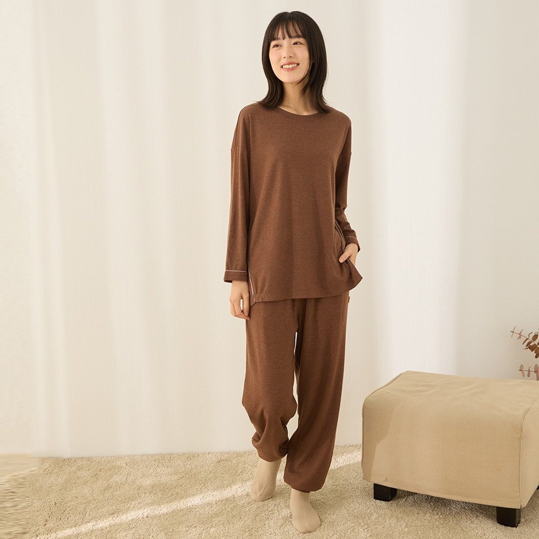 柔软蚕丝布前开衩造型上衣套装-共2色 - 居家服/睡衣 - 棉 多色