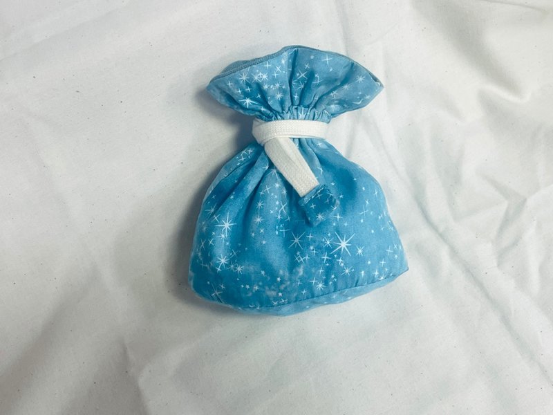 现货-有袋底的迷你束口袋-蓝色星光点点 - 其他 - 棉．麻 蓝色