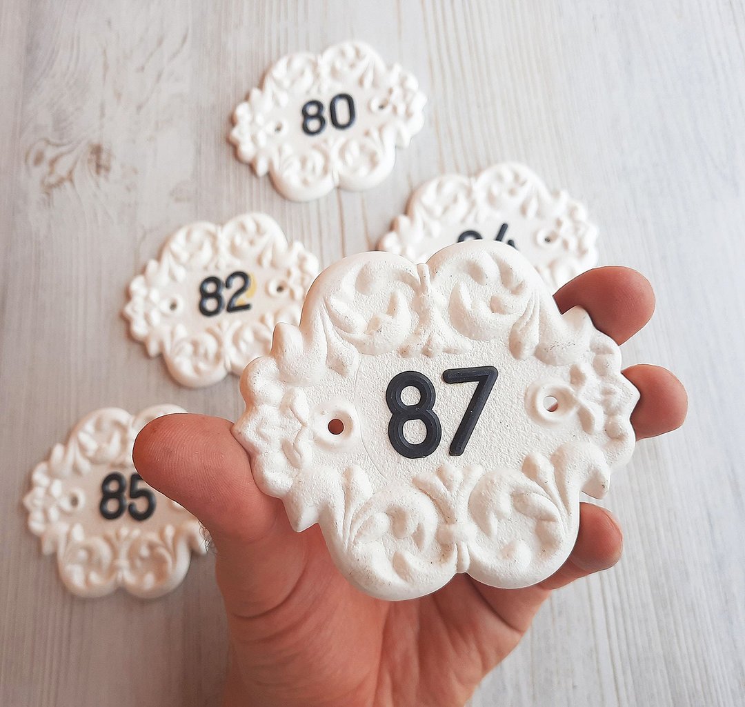 Address white black number plate 87 eighty seven door number sign vintage - 门帘/门牌 - 塑料 白色