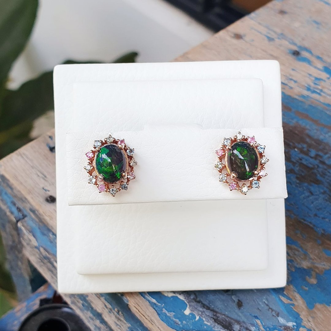 Black opal earrings surrounded by multicolor gems ***Genuine gemstone*** - 耳环/耳夹 - 半宝石 黑色