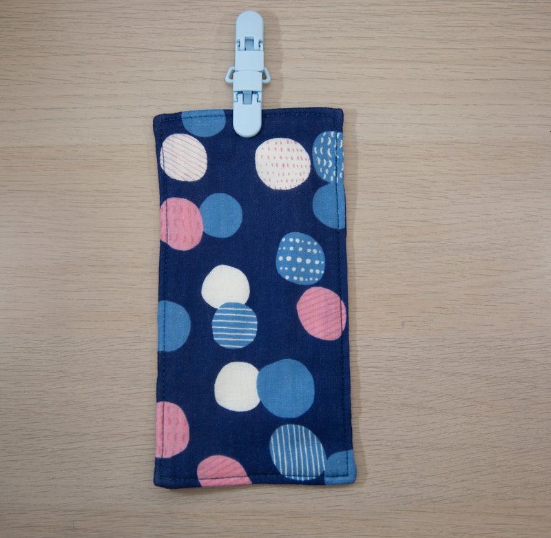 蓝泡泡糖 手作手帕/幼儿园手帕夹/儿童手帕/口水巾 - 围嘴/口水巾 - 棉．麻 蓝色