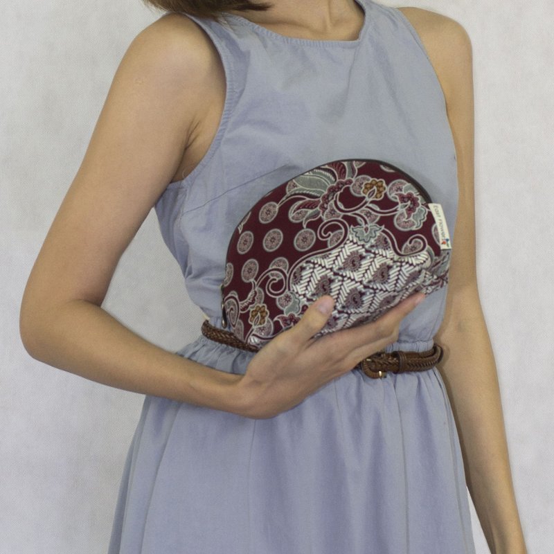 Cosmetic Bag with Batik Pattern Canvas, Ladies Bag, C107-MR5 - 化妆包/杂物包 - 棉．麻 红色