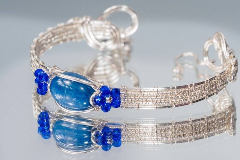 金属编织~花篮手环~蓝晶石 - 手链/手环 - 其他金属 蓝色