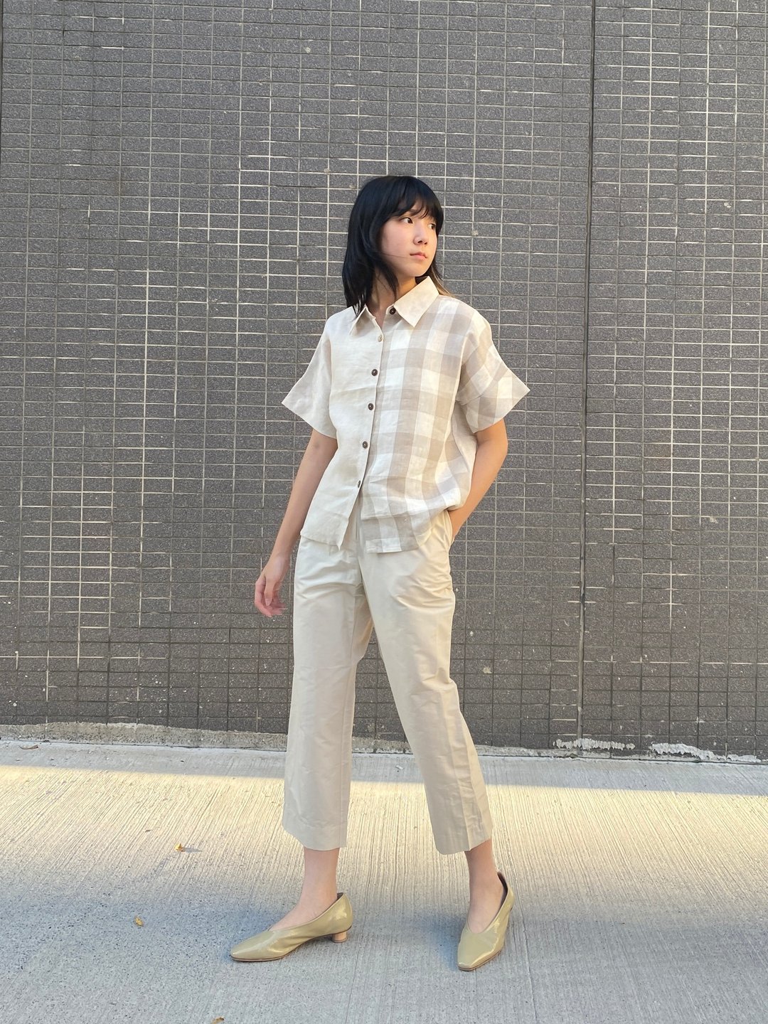 不对称拼接衬衫 - 女装衬衫 - 棉．麻 卡其色