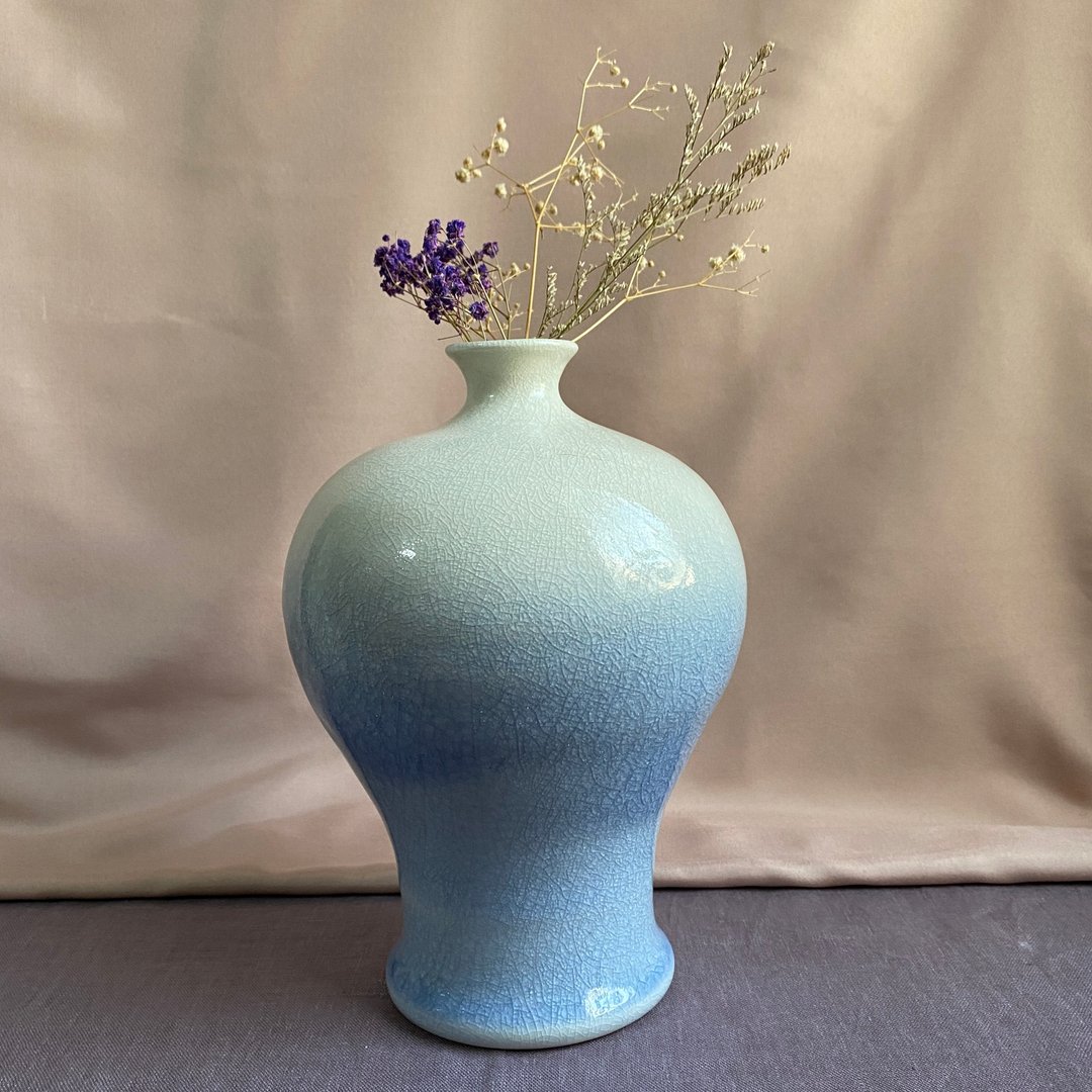 **福利品出清**---釉名x冰雪精灵x 20cm手工瓷器花瓶 梅瓶 装饰 - 花瓶/陶器 - 瓷 蓝色