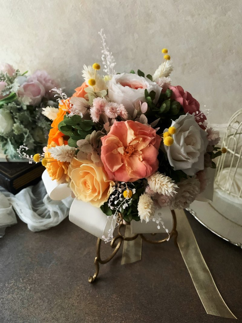 *关于爱* 16厘米 婚礼捧花 永生捧花 新娘捧花 欧式捧花 圆形捧花 - 干燥花/捧花 - 植物．花 多色