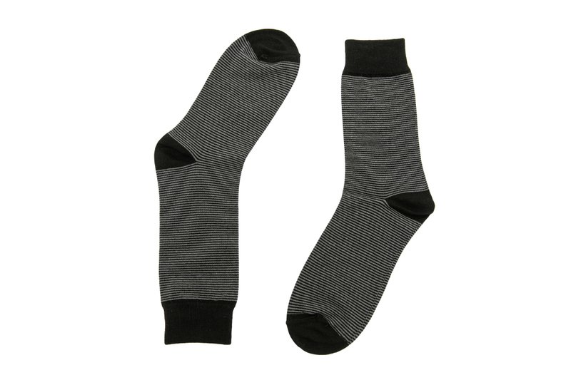 细横条纹绅士袜 黑色 - 袜子 - 棉．麻 黑色