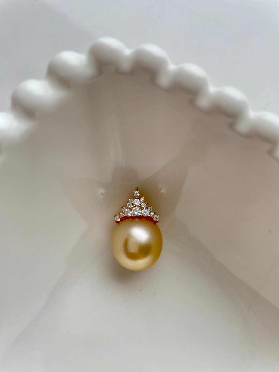 冰雪女王~天然海水珍珠 南洋金珠 纯银吊坠 - 项链 - 珍珠 金色