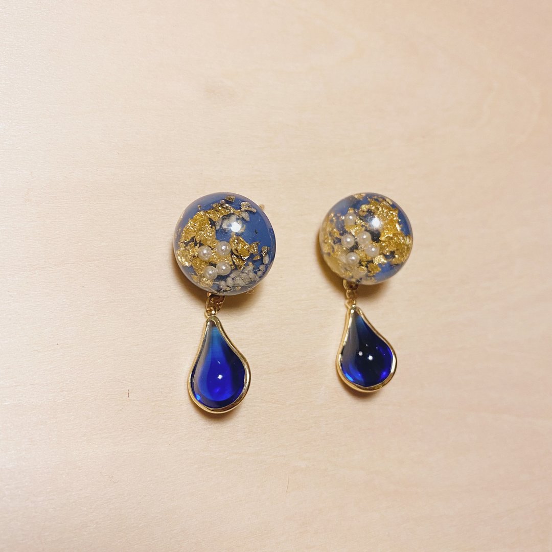 复古宝蓝色珍珠金箔丸子镶边水滴耳环 - 耳环/耳夹 - 树脂 蓝色