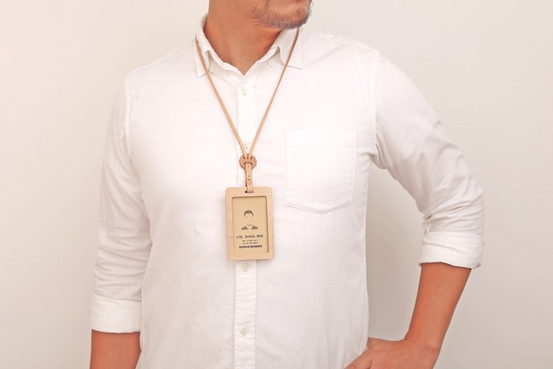 木制识别证套(附颈挂长皮带-免费雕刻名字)-直式 - 证件套/卡套 - 木头 咖啡色