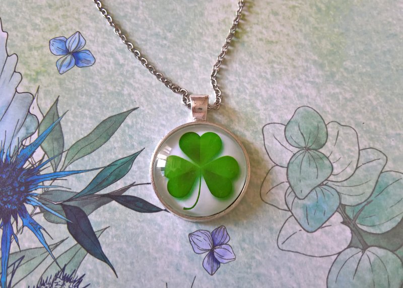 Shamrock Clover pendant Necklace Lucky Shamrock pendant St. Patrick's Day - 项链 - 其他金属 金色