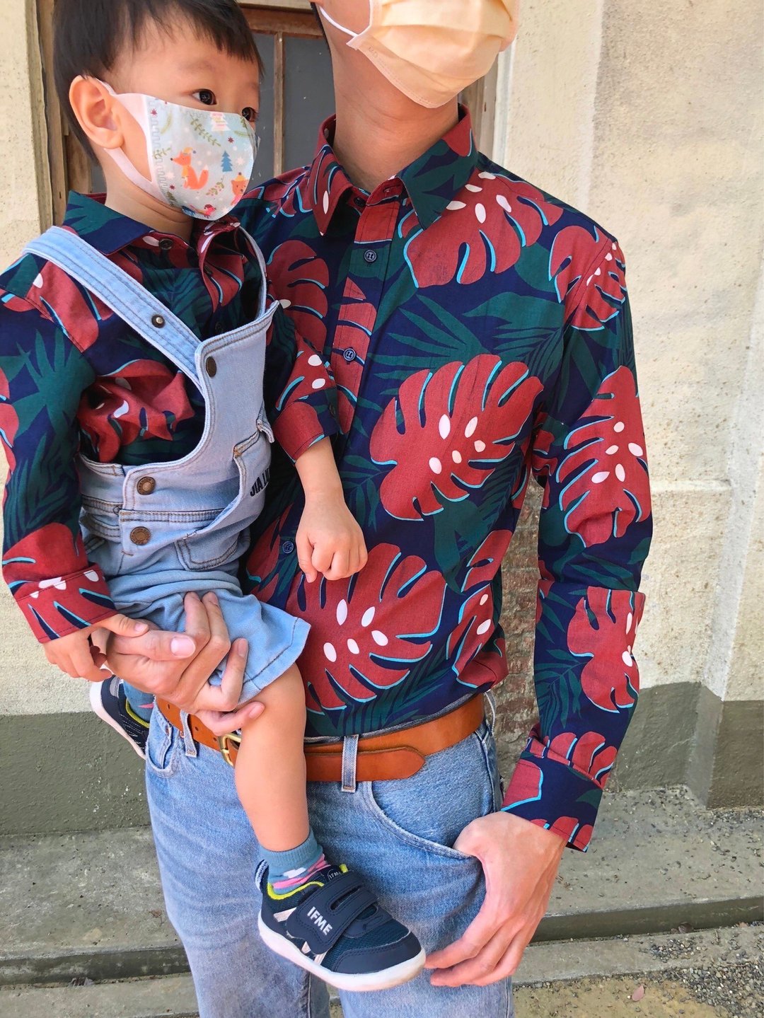 【亲子装】微定制男装婴幼花衬衫-蓝底庆红龟背芋 - 亲子装 - 棉 蓝色