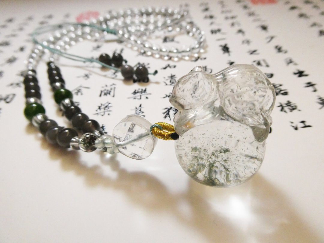 晶晶工坊*Love2hm 【九尾狐-趴趴毛毛球】-绿幽灵长链 - 项链 - 宝石 绿色