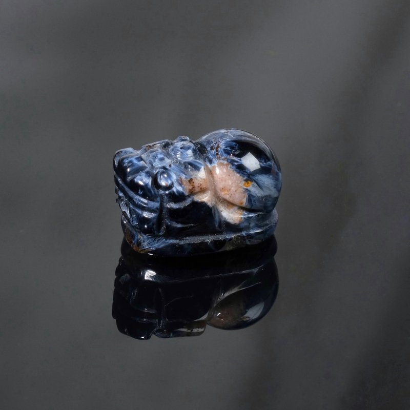 一图一物│#514 纳米比亚多蓝彼得石招财貔貅 开运招财水晶饰品 - 吊饰 - 水晶 蓝色