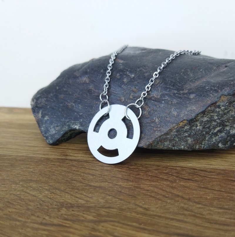 Recycled post apocalyptic pendant on chain Dystopian necklace Radioactive symbol - 项链 - 铝合金 银色