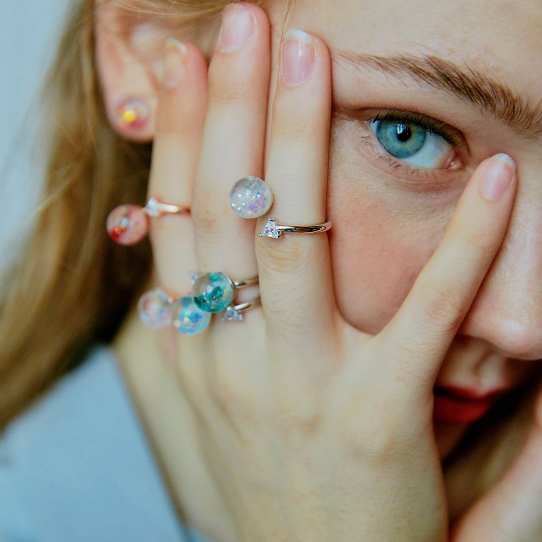 Birthstone Crystal In The Snowball Ring - 戒指 - 玻璃 