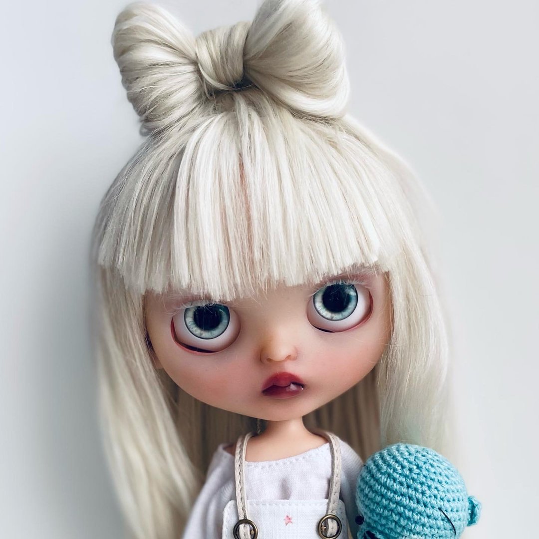 Custom Blythe doll transparent skin tone with natural Alpaca hair - 玩偶/公仔 - 塑料 粉红色