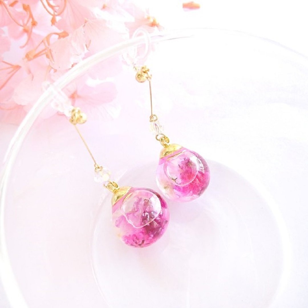 Hydrangea herbarium Clip-On, earrings (pink) - 耳环/耳夹 - 精油 粉红色