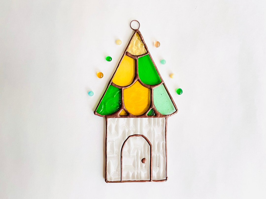 Stained glass suncatcher Maison scale roof yellow green - 墙贴/壁贴 - 玻璃 黄色