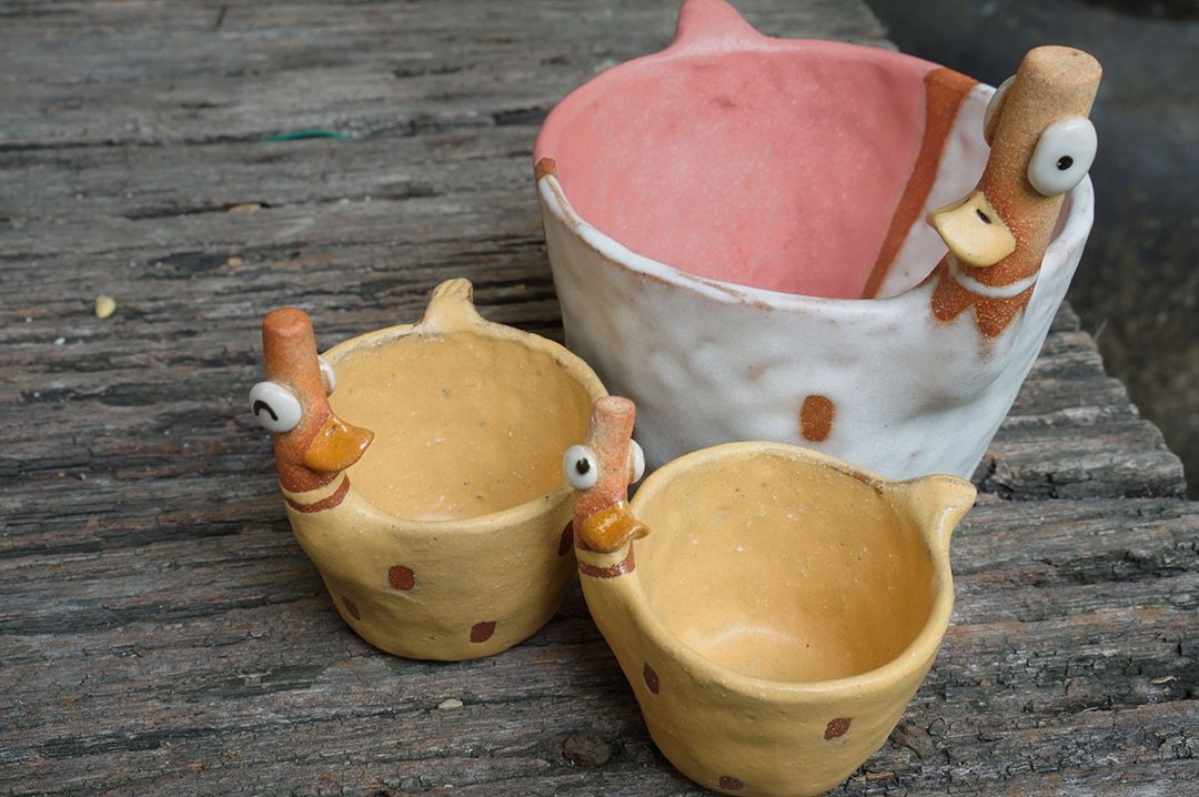 Duck ceramic plant pot , cactus ,bonsai , handmade ceramic - 花瓶/陶器 - 陶 粉红色