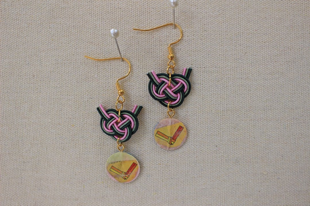 Japanese Washi paper Omikuji &amp;  Green Mizuhiki Earrings - 耳环/耳夹 - 纸 多色