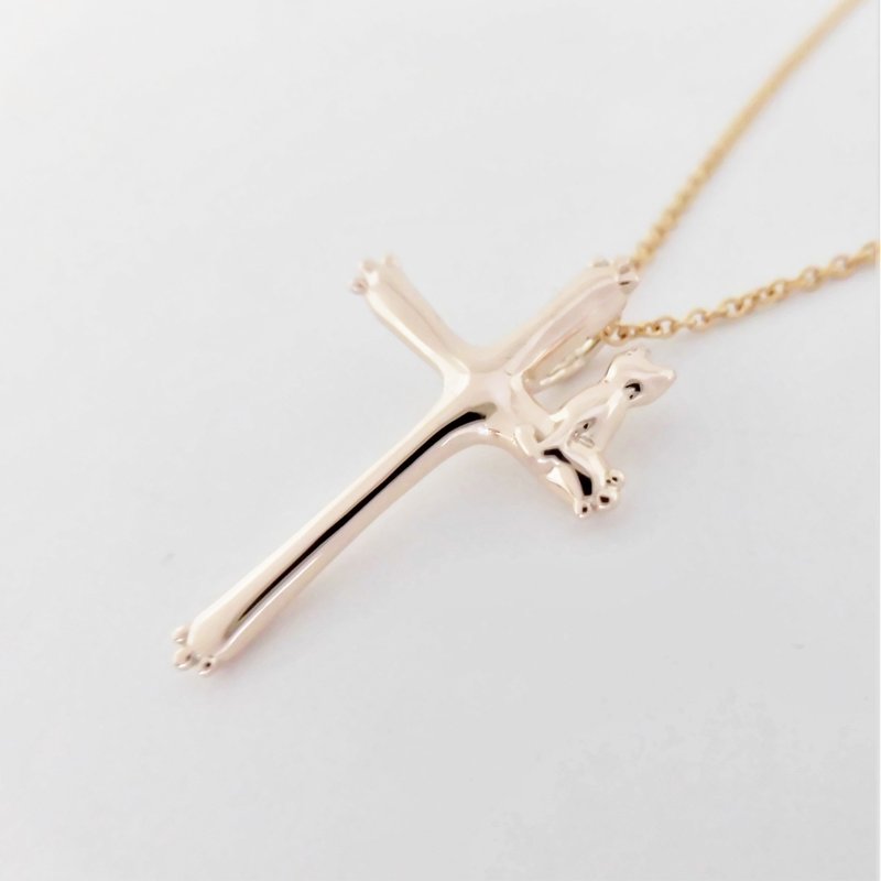 K10 猫咪坐在十字架上的项链 - 项链 - 贵金属 金色