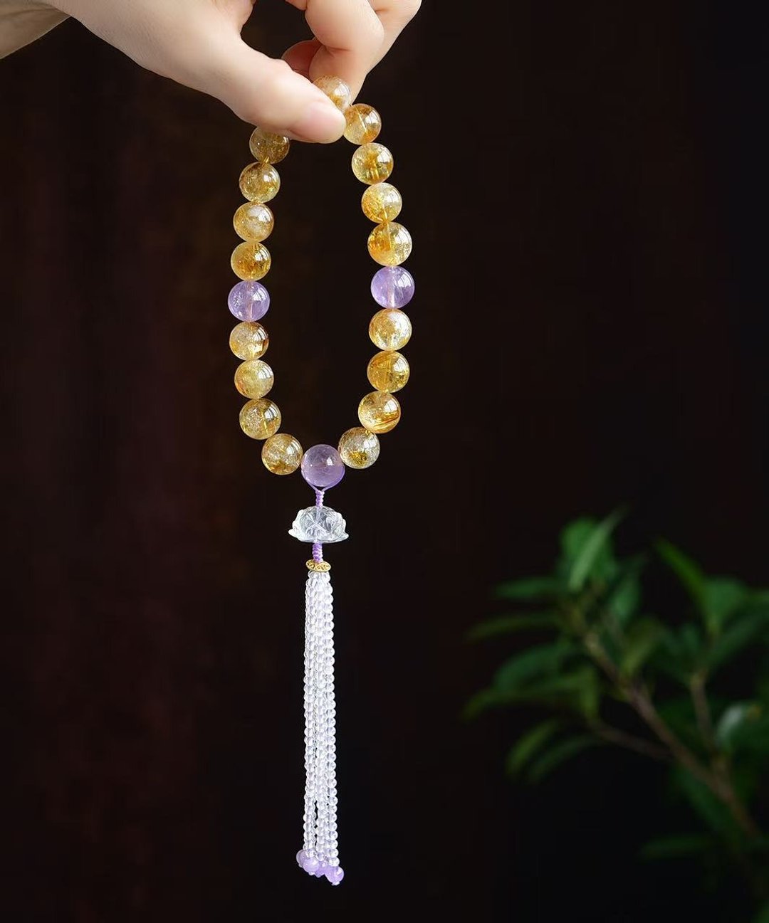 水晶黄阿塞手持 寓意吉祥如意 雕工精致 上身简单大方 - 其他 - 水晶 
