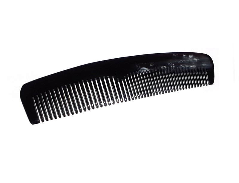 Handmade Hair Comb Anti-Static and Dandruff Resistant Combs from Buffalo Horn. - 发饰 - 环保材料 黑色