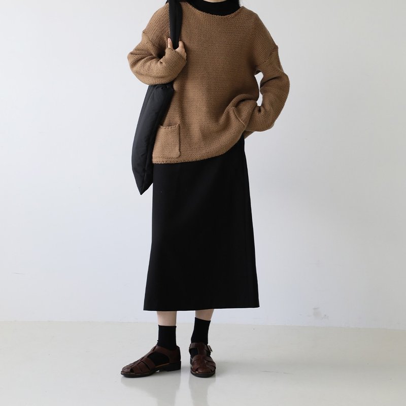 日本產精仿羊毛 时髦垂感半裙 A字裙 秋款 I Japanese Wool Skirt - 裙子 - 羊毛 黑色