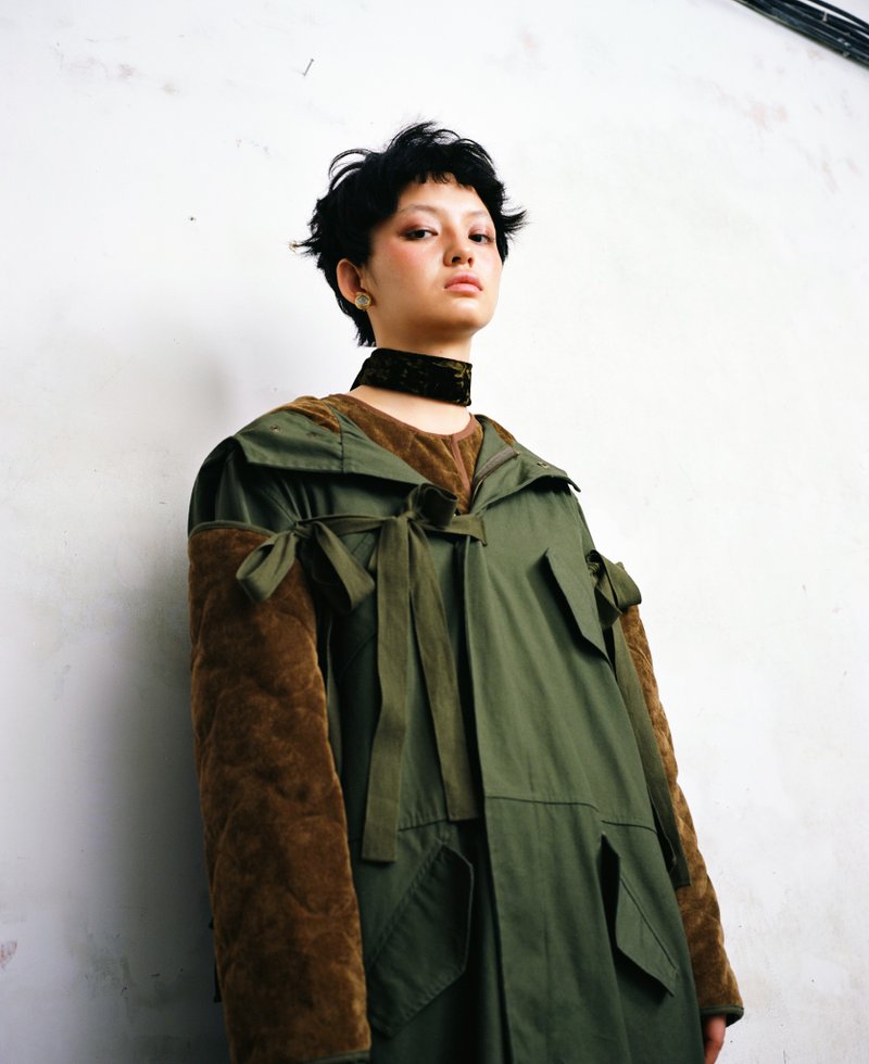 复古夹棉背心丝绒天鹅绒拼接军装风风衣两穿外套两件套大衣 - 女装西装外套/风衣 - 棉．麻 绿色