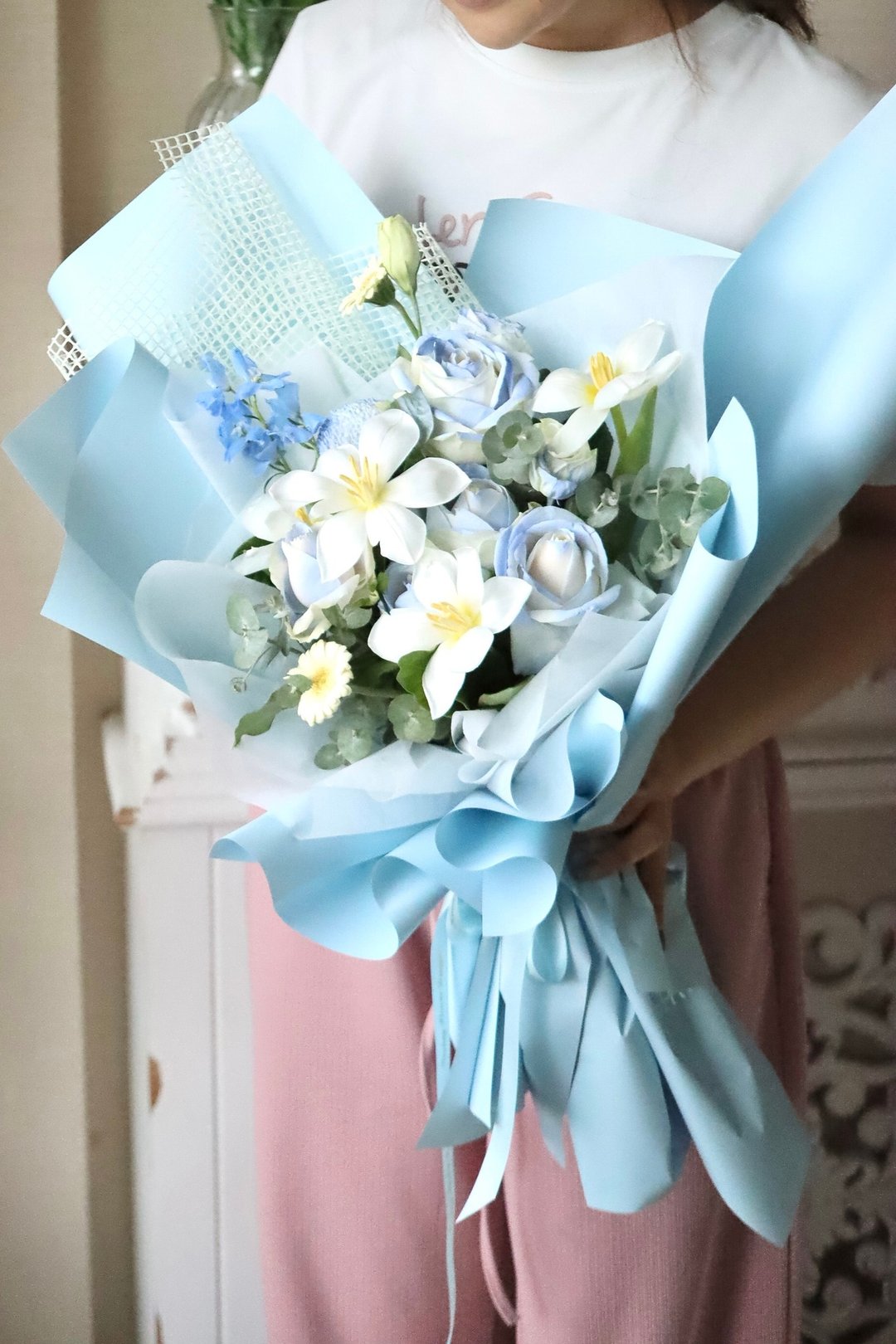 天蓝清透  郁金香 蓝玫瑰 非洲菊 鲜花花束/限台中地区 - 干燥花/捧花 - 植物．花 蓝色