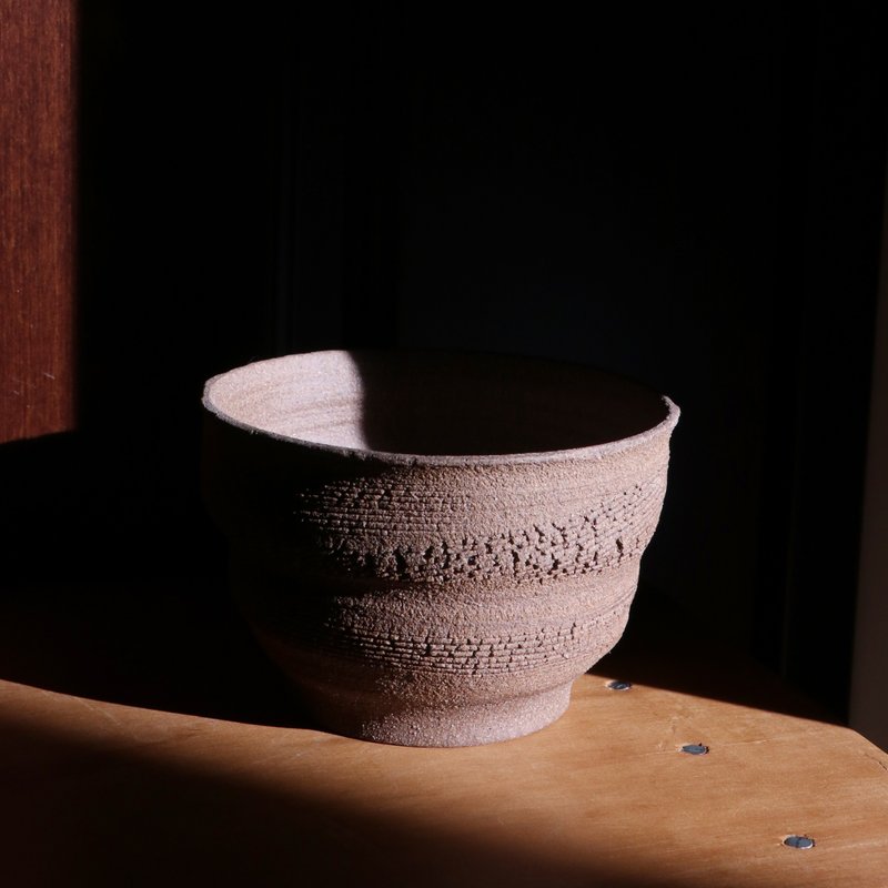 歪仔裂纹焦糖摩卡盆器 - 植栽/盆栽 - 陶 咖啡色