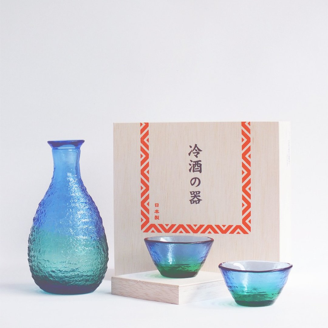 【结婚礼物】蓝绿渐层清酒器组 /木盒装/入厝 - 酒杯/酒器 - 玻璃 