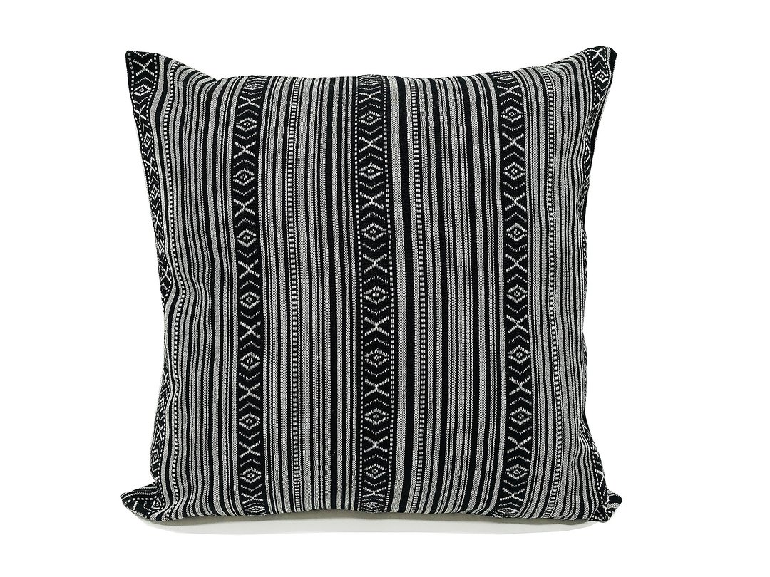 Woven Cotton Pillow cases Handmade Decorative Pillow Covers Tribal pillow - 枕头/抱枕 - 棉 黑色