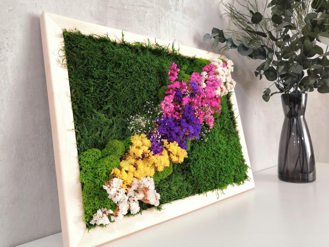 Flower moss picture | Hanging floral wall decor | Rainbow preserved moss art - 墙贴/壁贴 - 植物．花 绿色