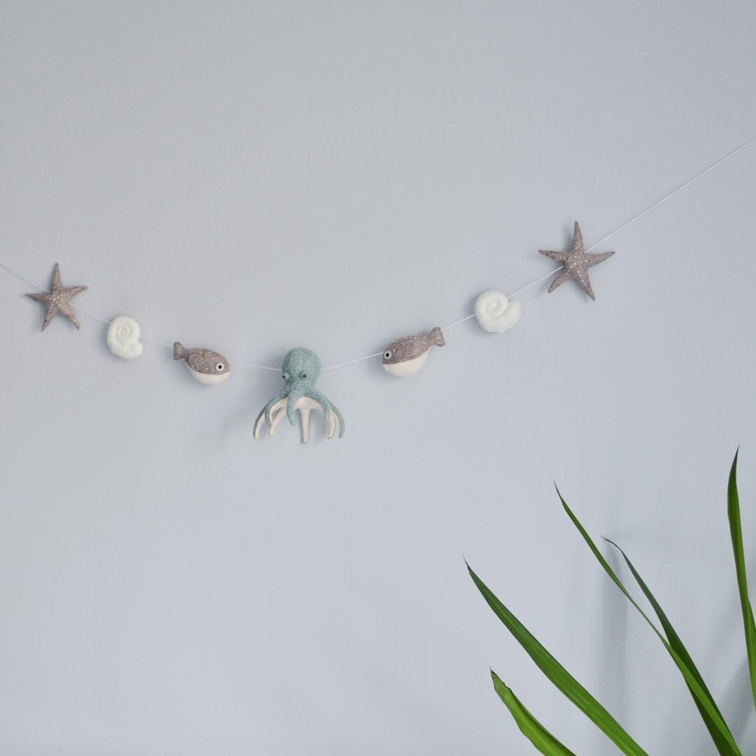 Ocean baby garland, Octopus nursery decor, Fish wall decor, Kids room garland - 玩具/玩偶 - 羊毛 白色