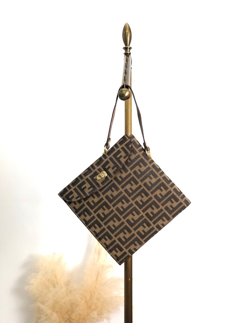【 日本直送 名牌中古包 】FENDI 芬迪 经典双F缇花 手提包 棕色 锁头 缇花 单提把 vintage 4mcz2b - 手提包/手提袋 - 棉 咖啡色