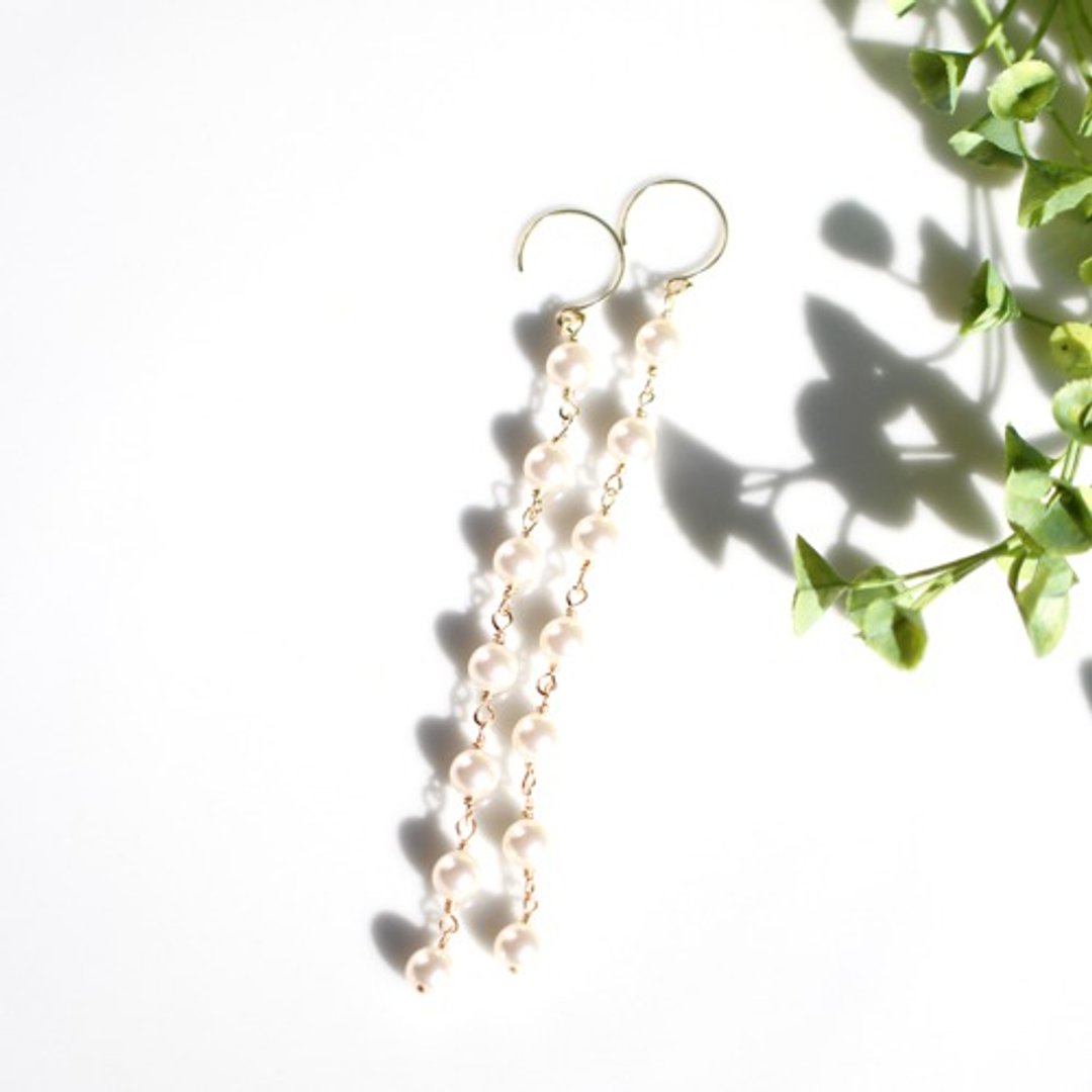 14kgf Swarovski pearl long liner earrings - 耳环/耳夹 - 其他金属 白色