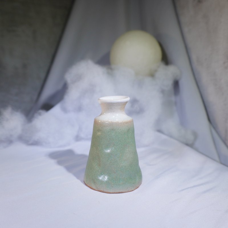 苍翠花瓶-约8.2CM - 花瓶/陶器 - 陶 多色