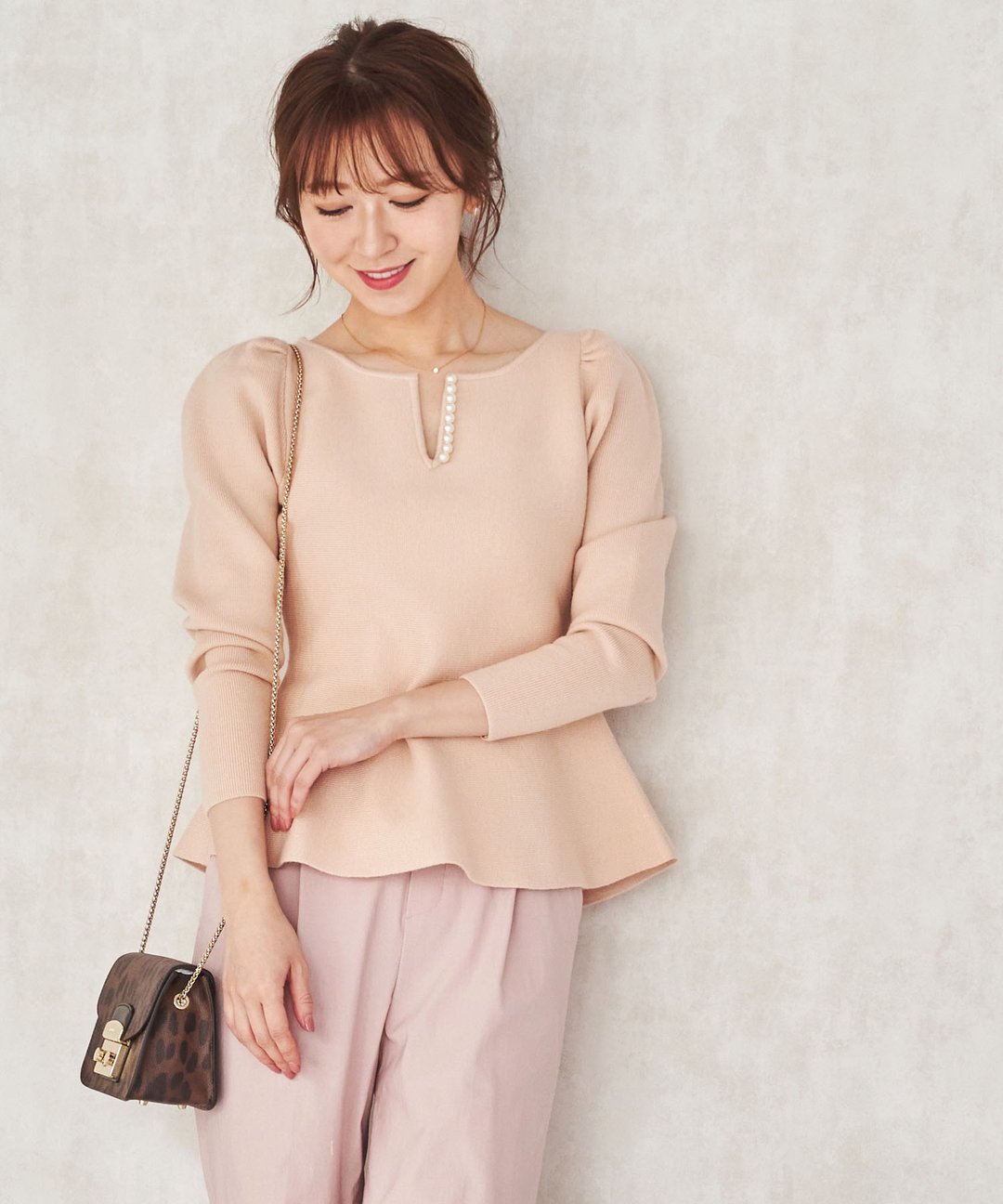 Knit pullover pearl trim peplum design / and Cherim - 女装针织衫/毛衣 - 棉．麻 粉红色