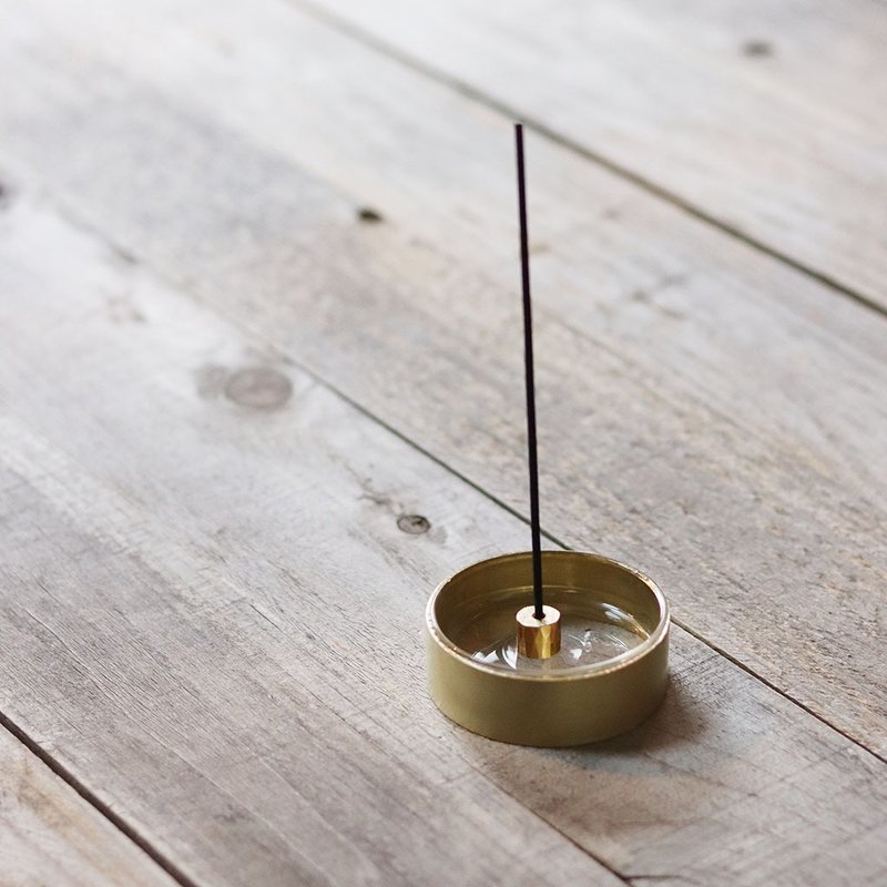 Incense stand everyone - 香薰/精油/线香 - 铜/黄铜 金色