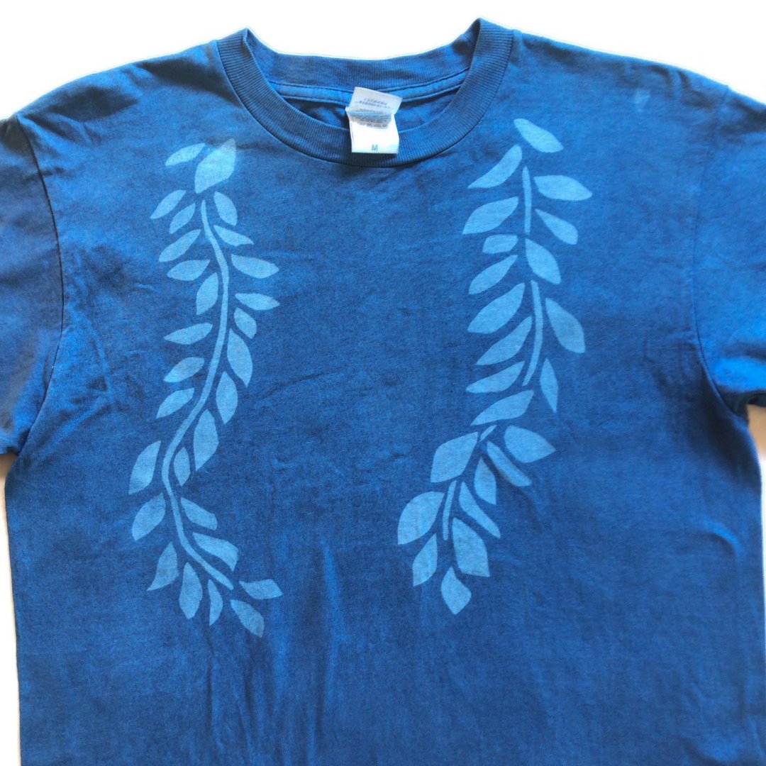 Hawaiian Hula TEE Maile Lei JAPAN BLUE Indigo dyed Aizen - 女装 T 恤 - 棉 蓝色