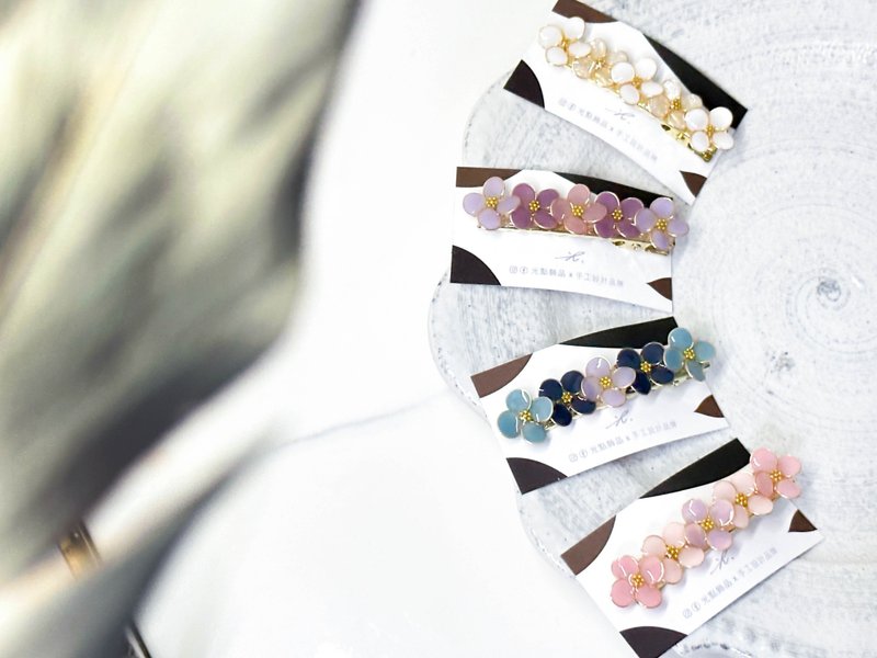 发夹水晶花_圆花排发夹(四色) _光点饰品 - 耳环/耳夹 - 树脂 粉红色