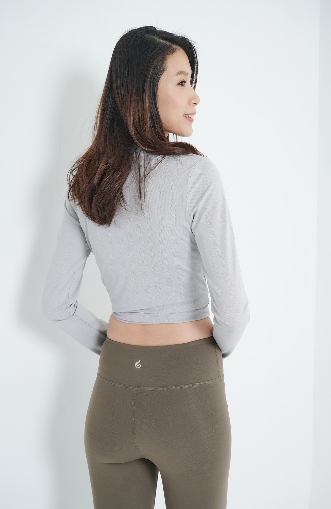 【Yoga Flow】Ula Tshirt- Dove Grey  快速出货 - 女装运动衣 - 聚酯纤维 