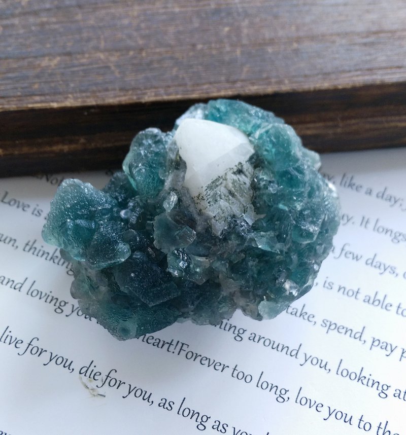 Fluorite 内蒙产地 蓝萤石 水晶共生 天然矿石 原矿 - 摆饰 - 其他材质 