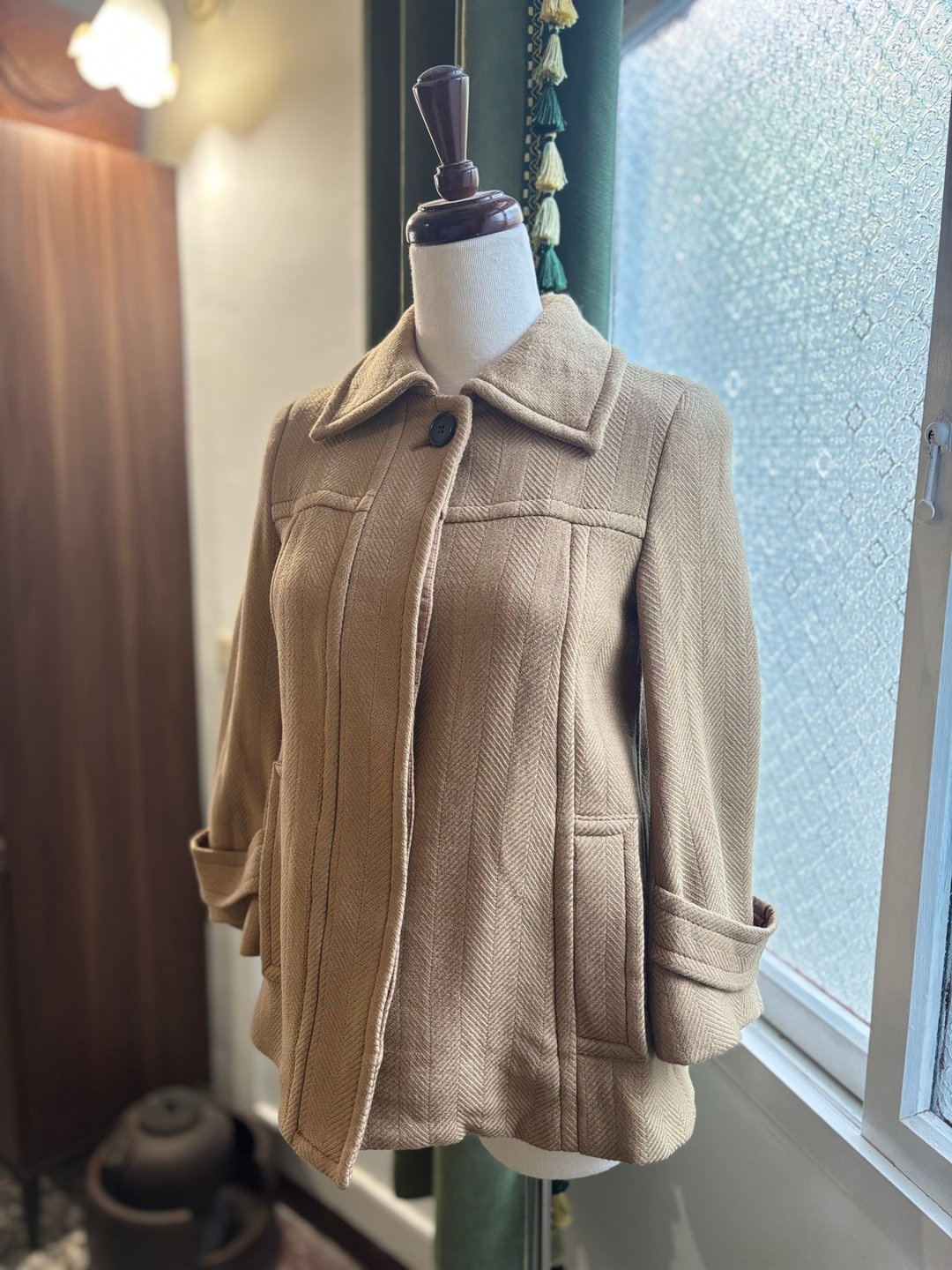 小版型尖领驼色纯羊毛古着外套日本制 - 女装休闲/机能外套 - 羊毛 卡其色