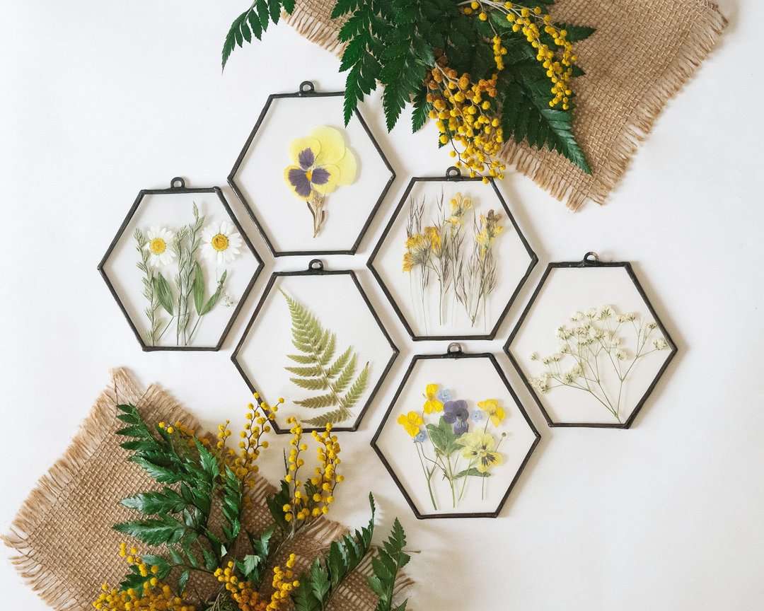 Pressed flower stained glass, Pressed flower wall art, pressed flowers framed - 墙贴/壁贴 - 玻璃 绿色