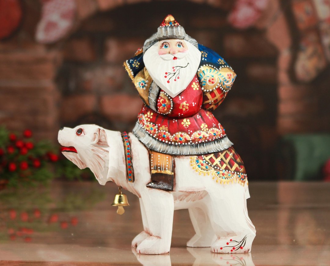 Santa Claus figurine Hand Carved wooden Santa Claus with a polar bear Santa - 玩偶/公仔 - 木头 